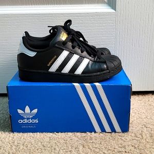 Kids Adidas sneakers